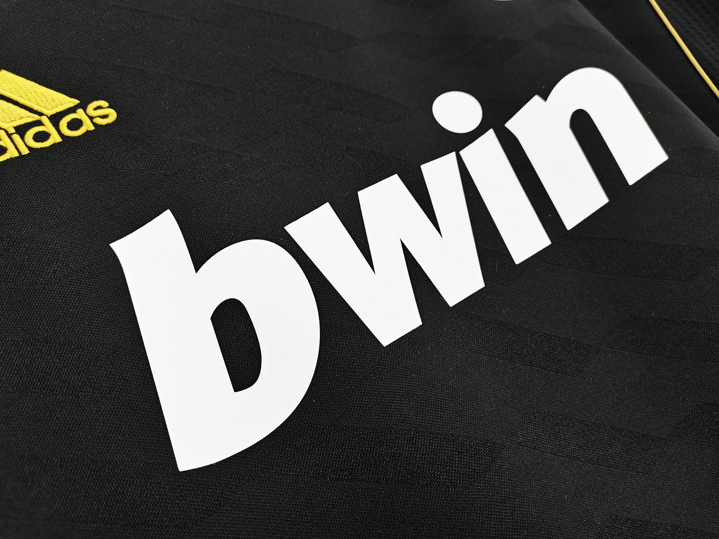 Retro Real Madrid 2011/2012 Away Long Sleeve Football Jersey
