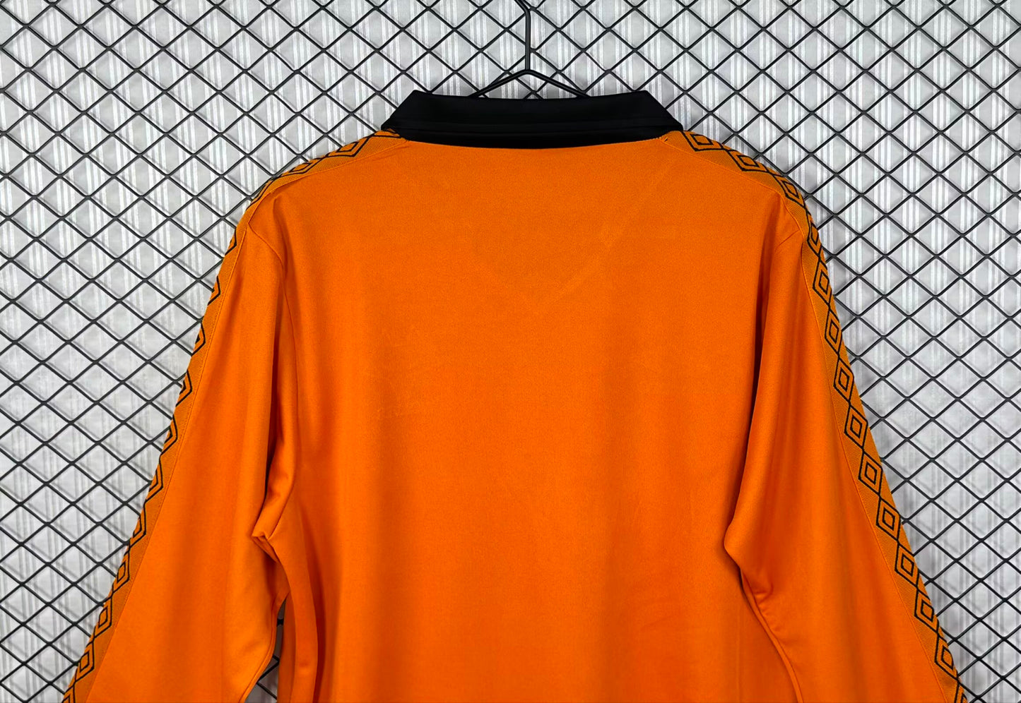 Retro Wolves Home Long Sleeve Jersey 1980-1981