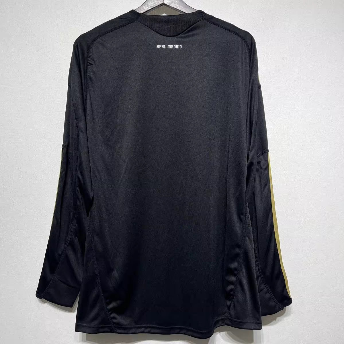 Retro Real Madrid 2009/2010 Away Football Jersey