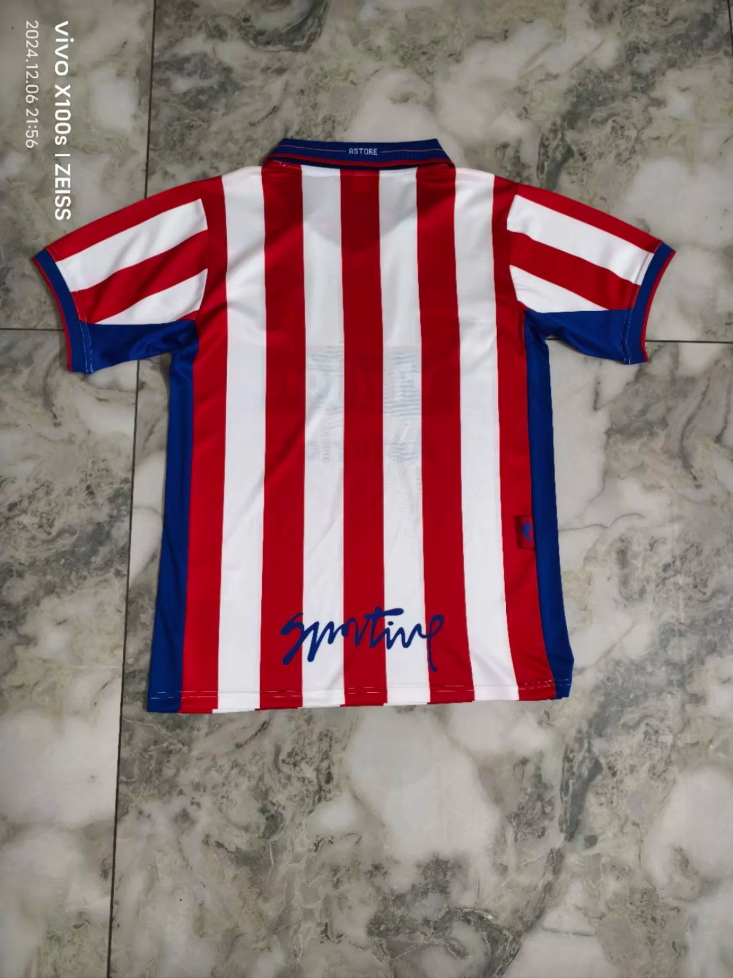 Retro Barcelona 2002/2003 Home Football Jersey