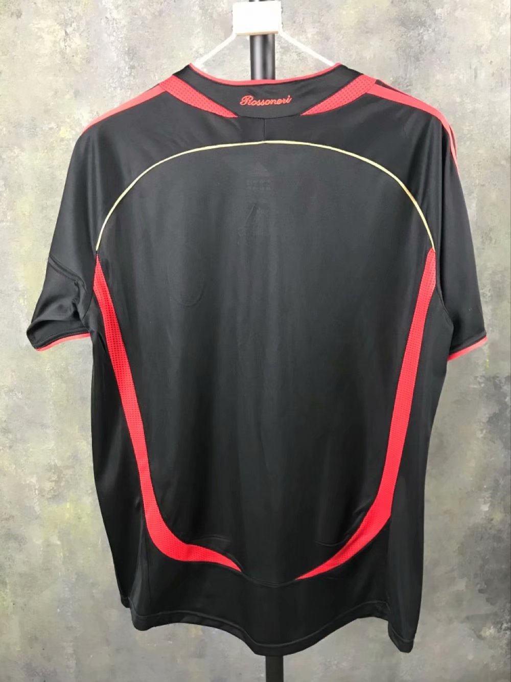 Retro AC Milan 2006/2007 Away Football Jersey