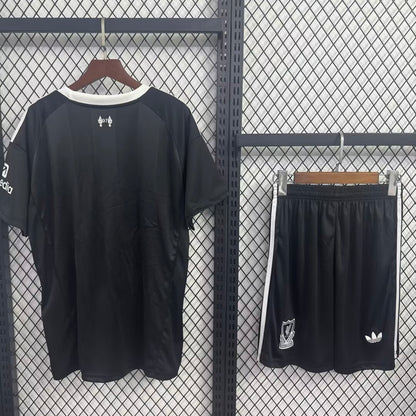 Liverpool 2025/2026 Goalkeeper Fan Version Football Jersey