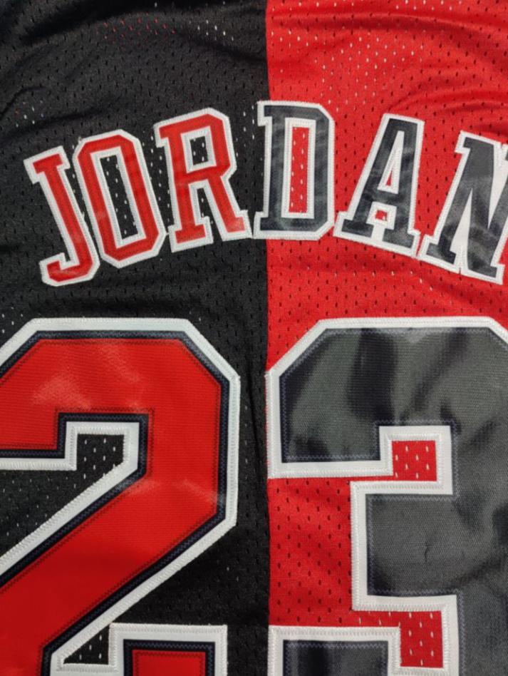 Chicago Bulls 1997/1998 Football Jersey