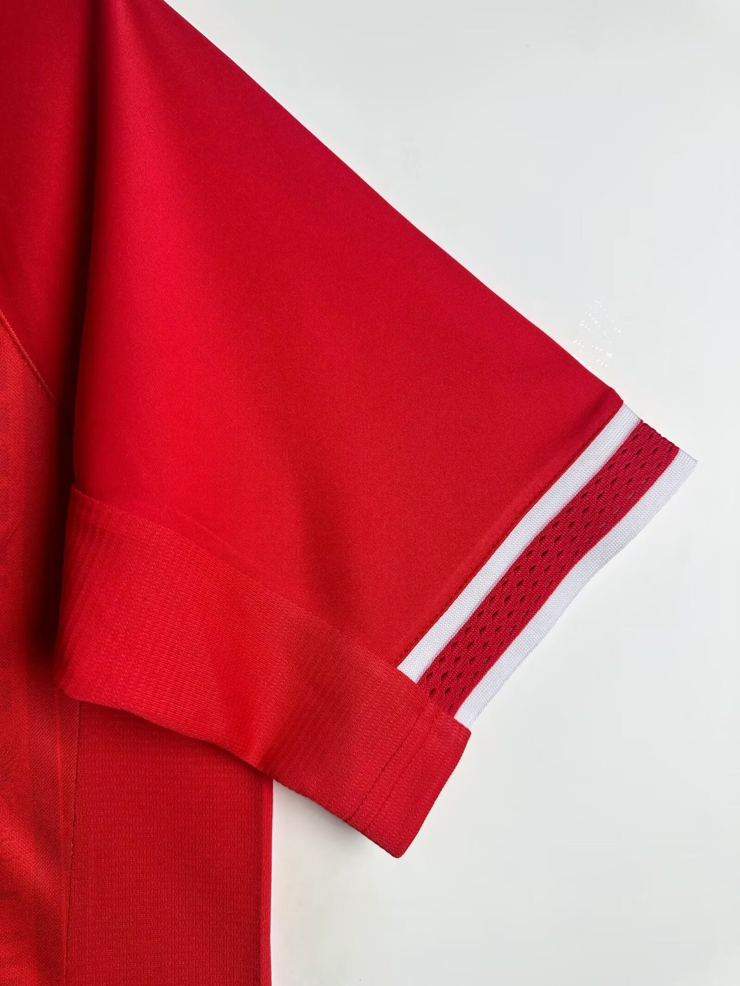Retro Liverpool 2013/2014 Home Football Jersey
