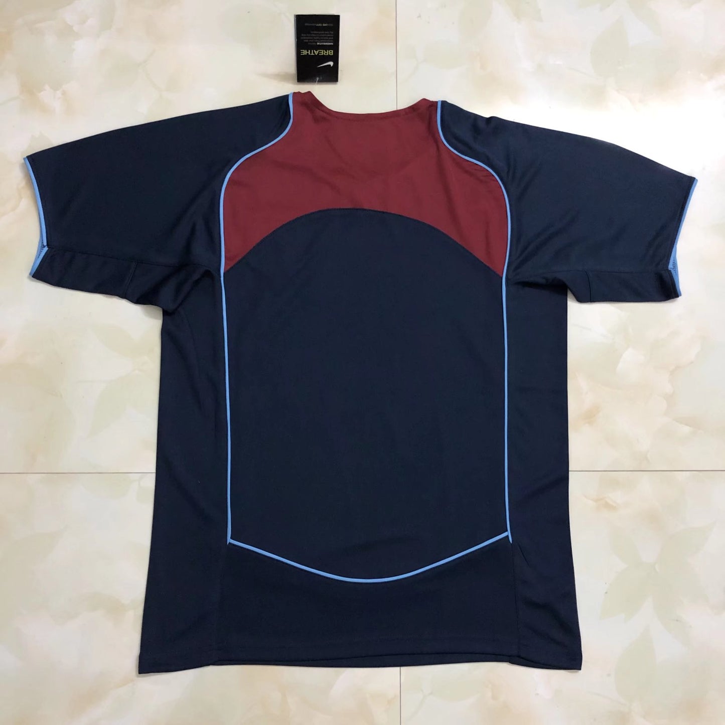 Retro Atlético de Madrid 2004/2005 Away Football Jersey