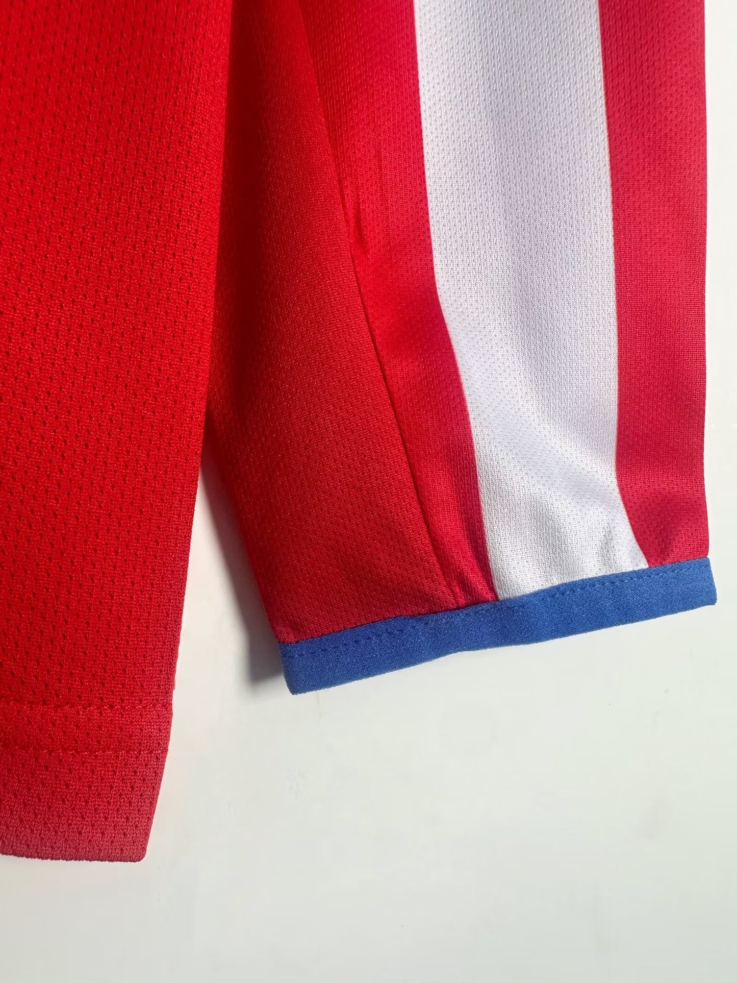 Retro Atlético de Madrid 2004/2005 Home Football Jersey