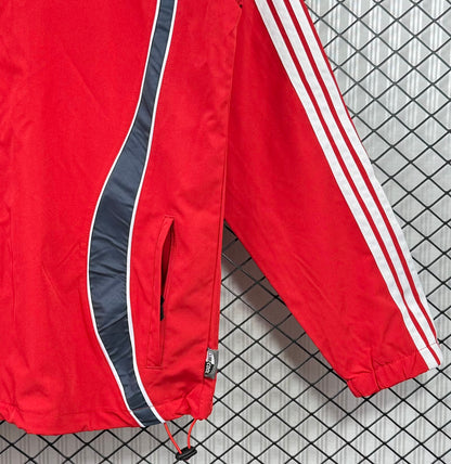 Retro Liverpool Windbreaker Red Windbreaker 2006-2007