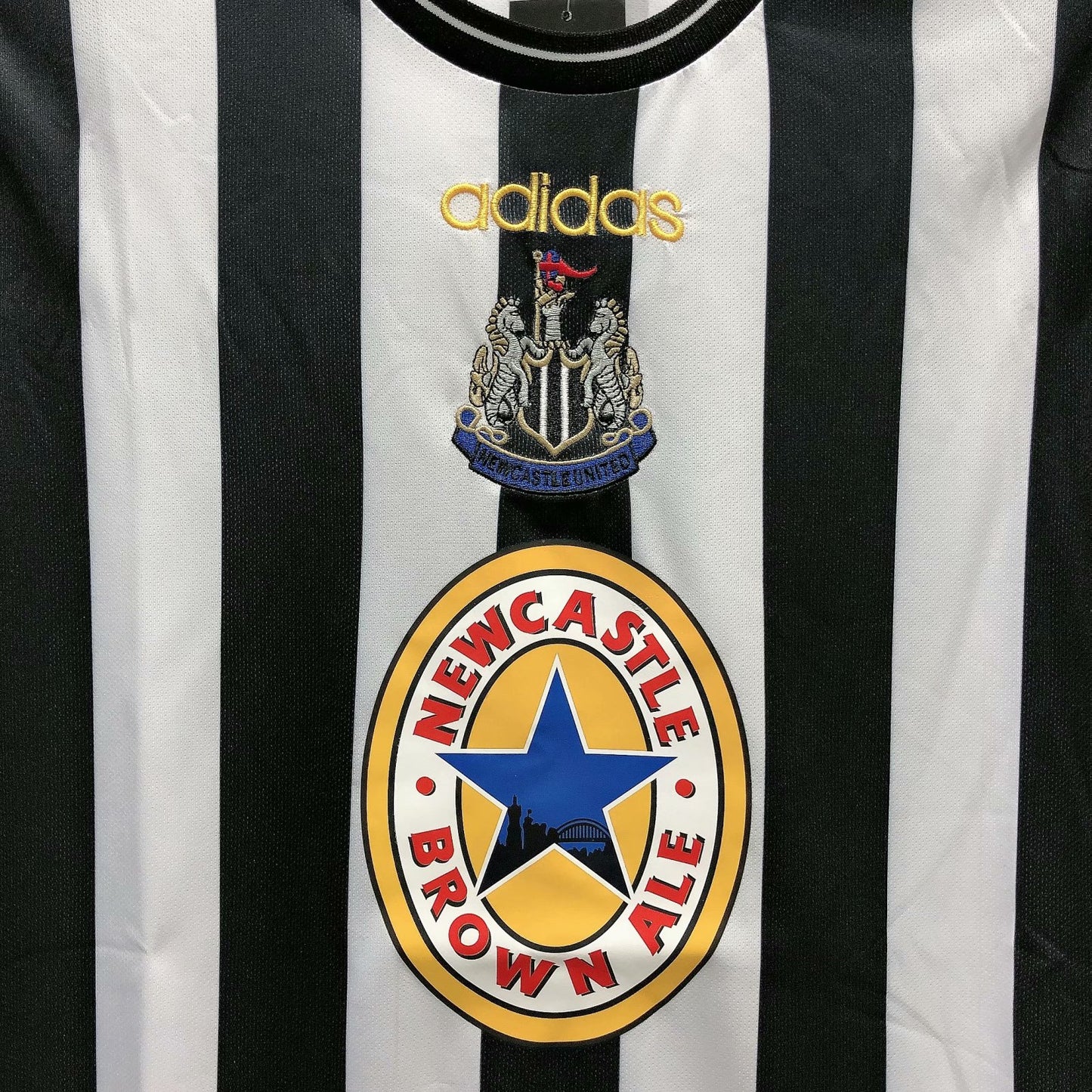 Retro Newcastle United 1997/1998 Home Fan Version Football Jersey