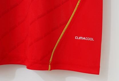 Retro Liverpool 2010/2012 Home Football Jersey