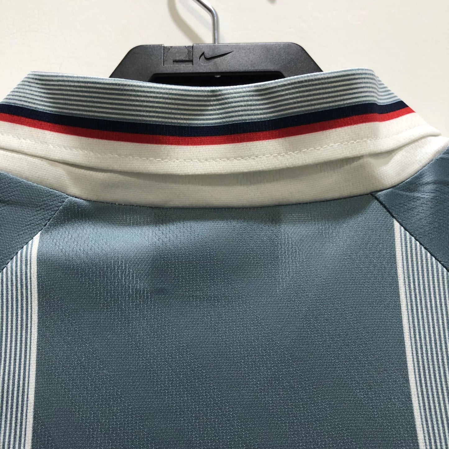 Retro England 1996 Away Football Jersey
