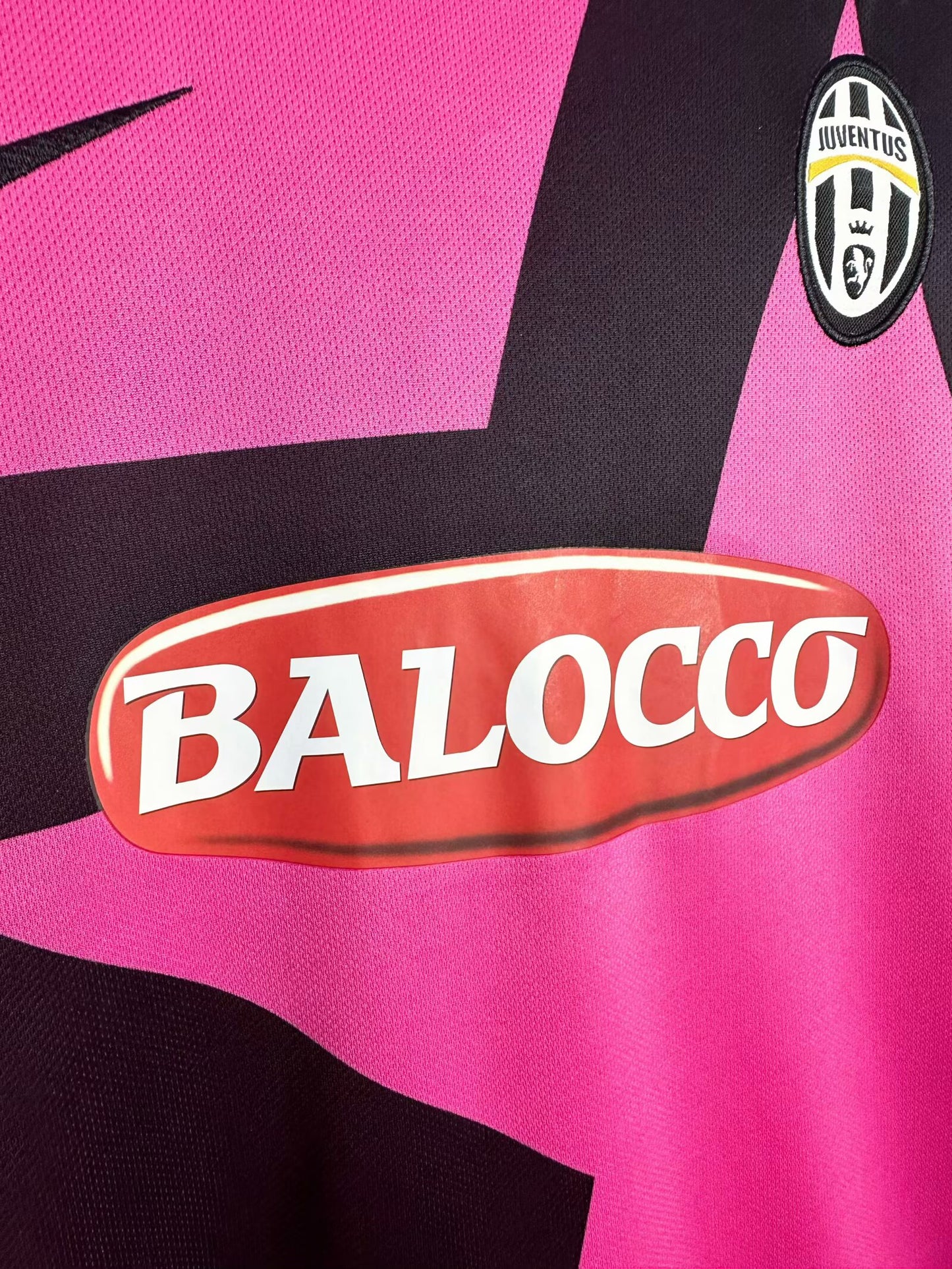 Retro Juventus 2011/2012 Away Football Jersey