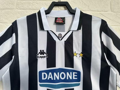 Retro Juventus 1994/1995 Home Football Jersey