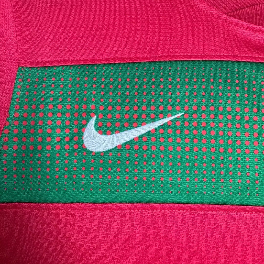 Retro Portugal 2010 Home Football Jersey