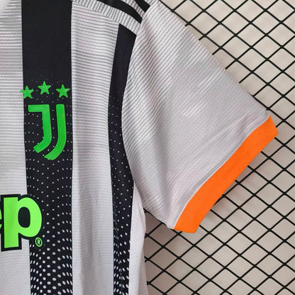 Retro Juventus 2019/2020 Football Jersey