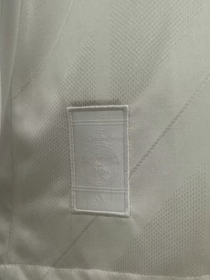 Retro Real Madrid 2017/2018 Home Football Jersey