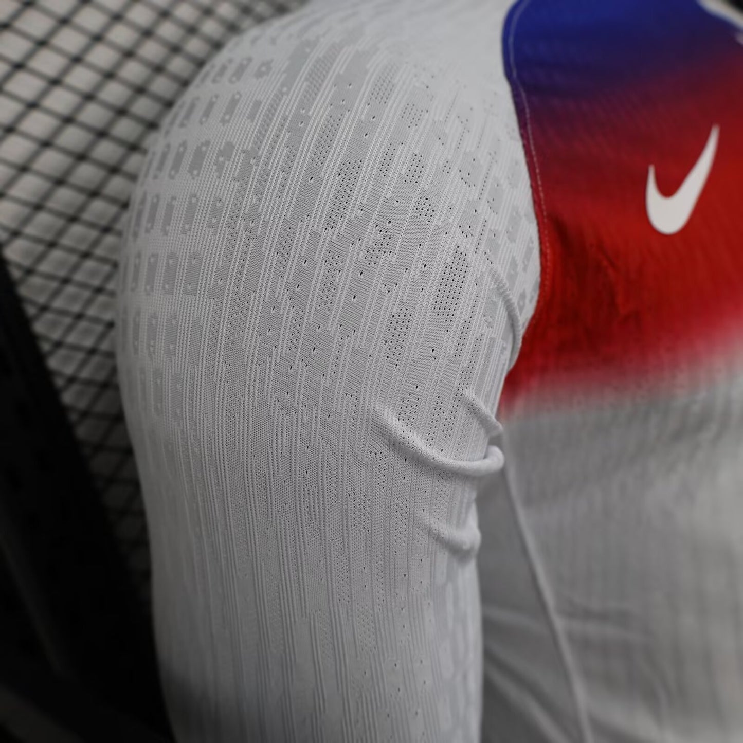 England 2025/2026 Home Long Sleeve Fan Version Football Jersey