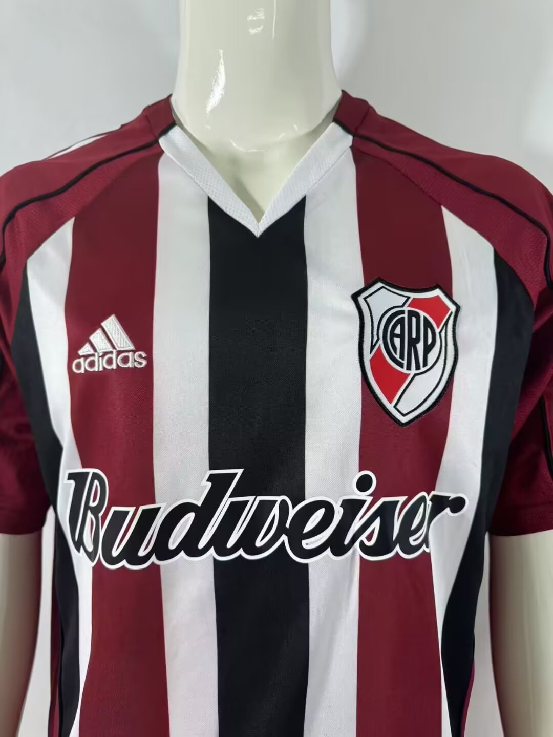 Retro River Plate 2005/2006 Away Football Jersey