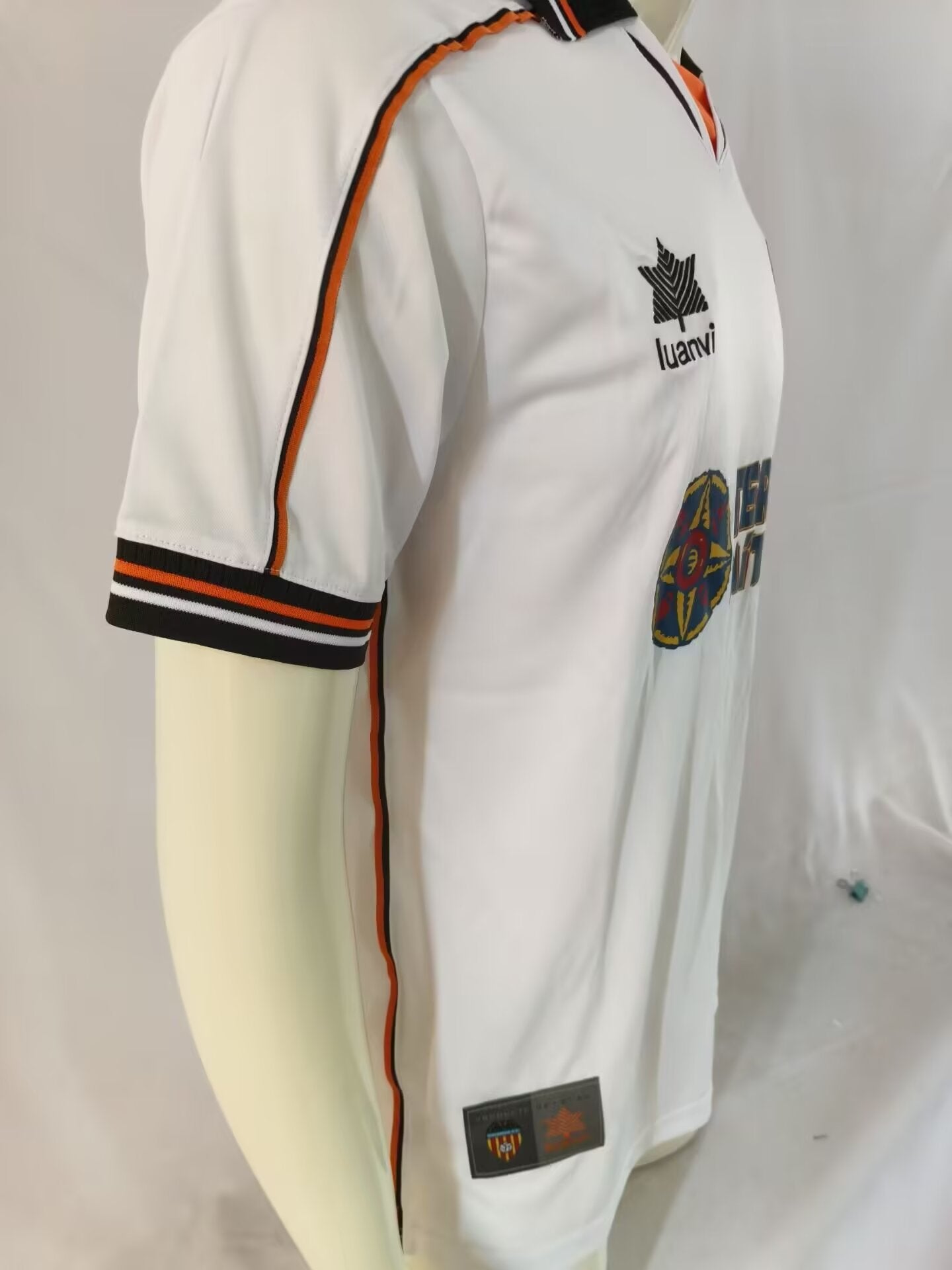 Retro valencia 1999/2000 Home Fan Version Football Jersey