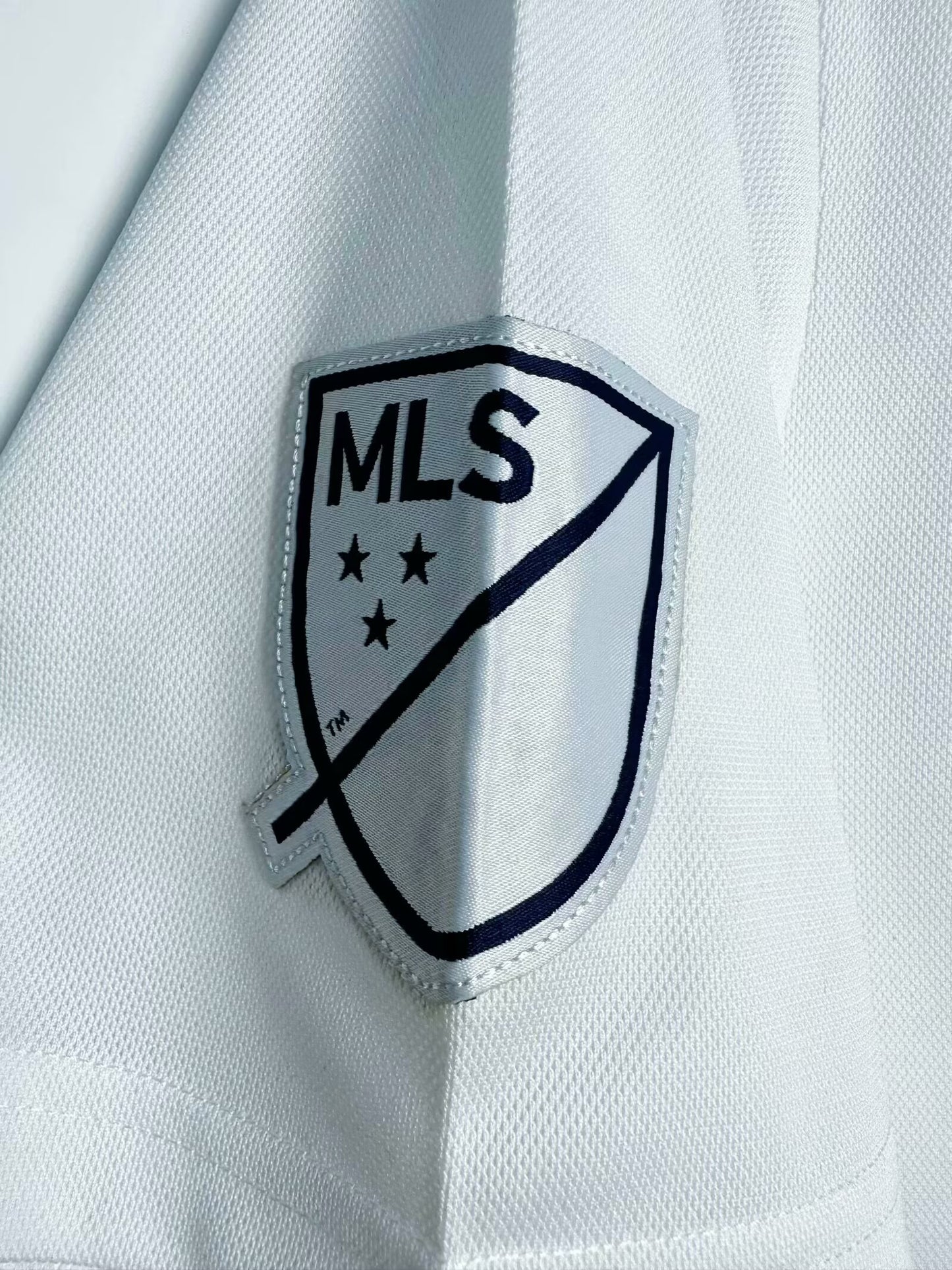 Retro D.C. United 2019/2020 Away Fan Version Football Jersey