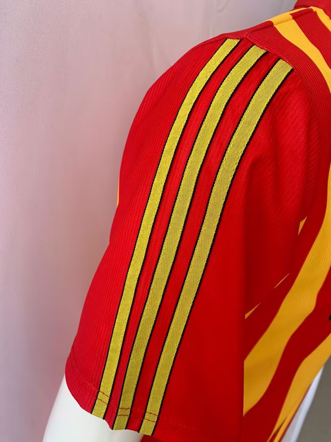 Retro Galatasaray 2000/2001 Home Football Jersey