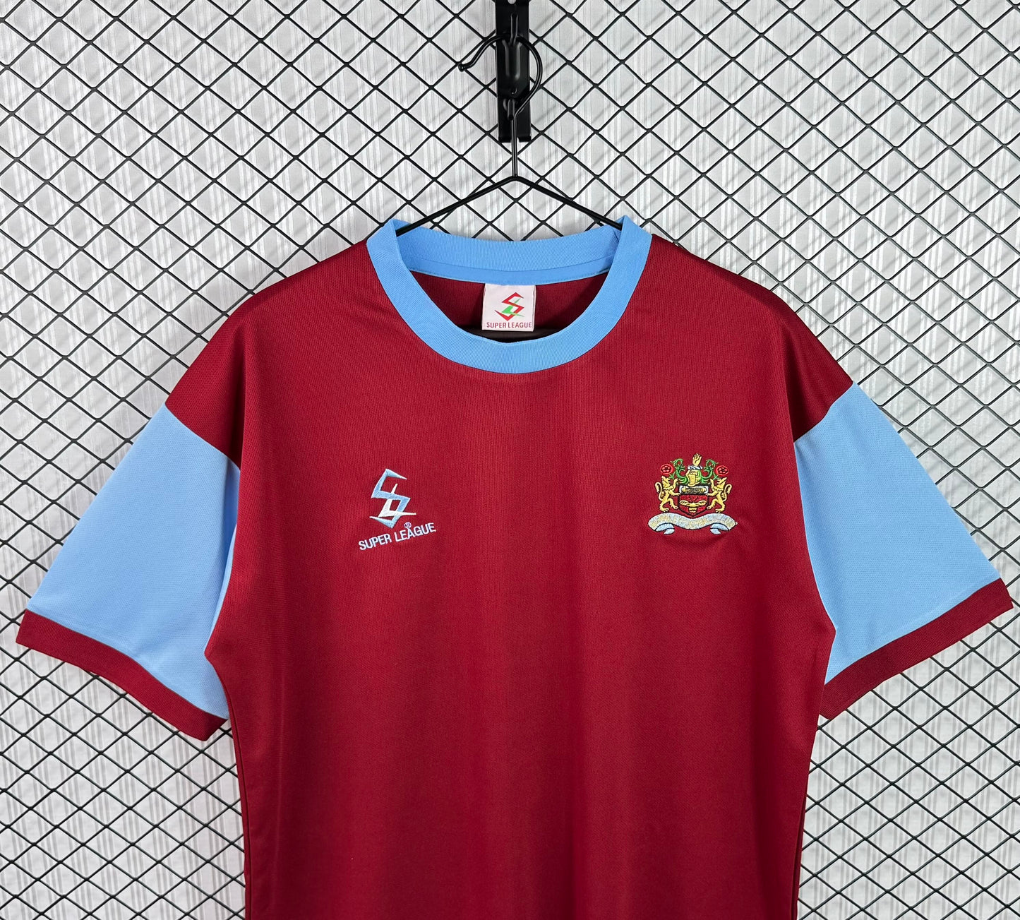 Retro Burnley 2000/2001 Home Fan Version Football Jersey