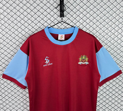 Retro Burnley 2000/2001 Home Fan Version Football Jersey