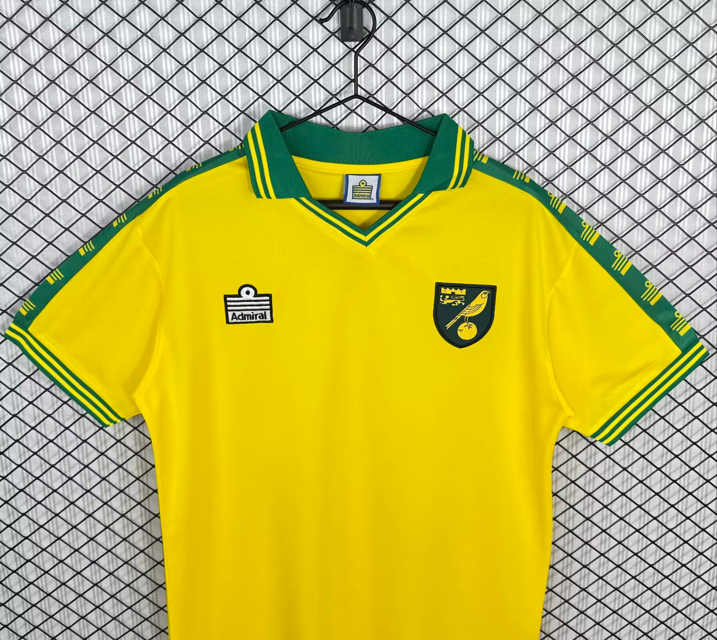 Retro Norwich City 1992/1994 Home Fan Version Football Jersey
