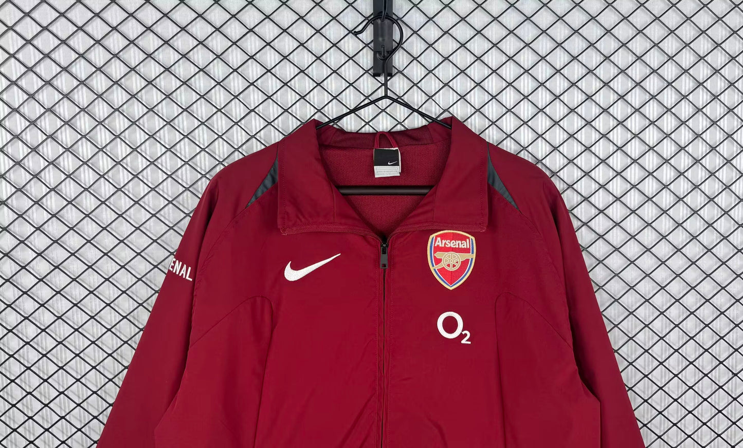 Retro Arsenal Windbreaker Red Jersey 2005-2006
