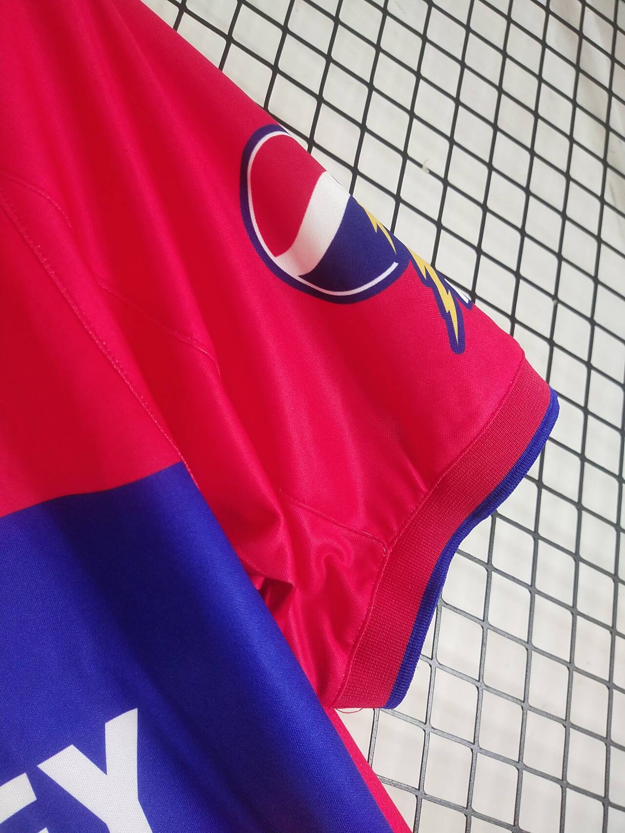 Retro tiger 2001/2002 Away Football Jersey