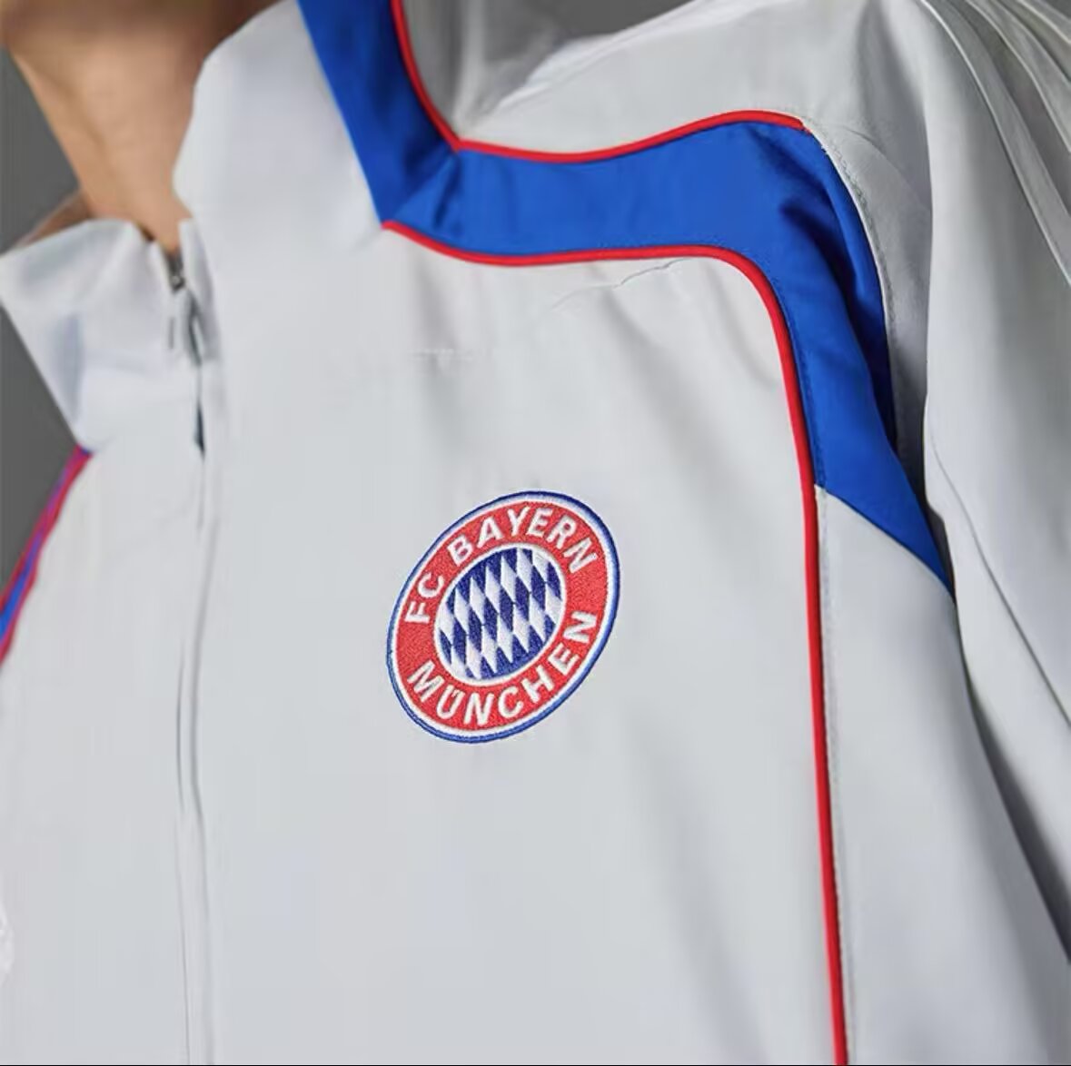other team 2025/2026 Windbreaker