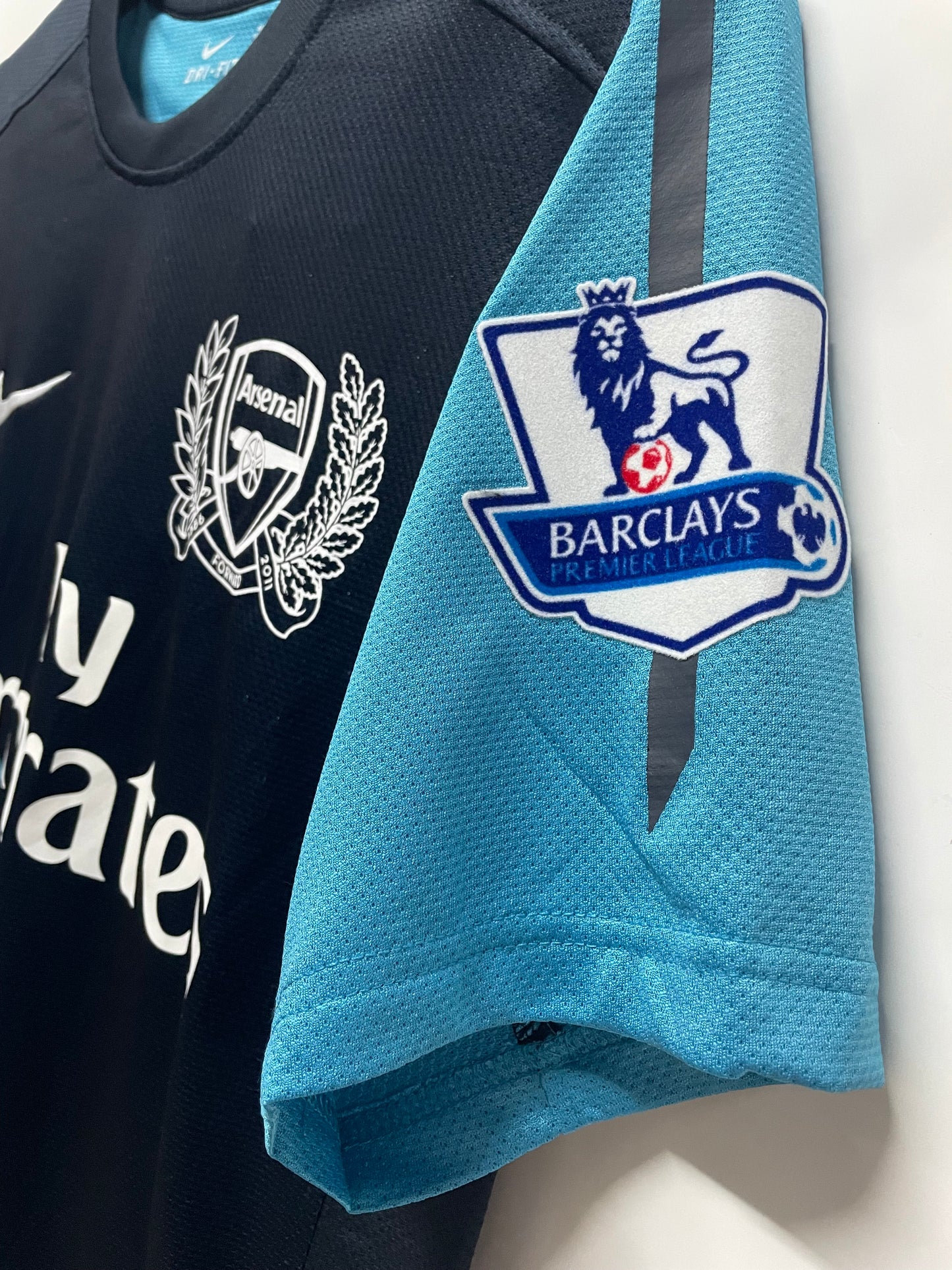 Retro Arsenal 2011/2012 Away Football Jersey