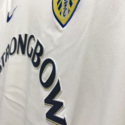 Retro Leeds United 2000/2001 Home Football Jersey