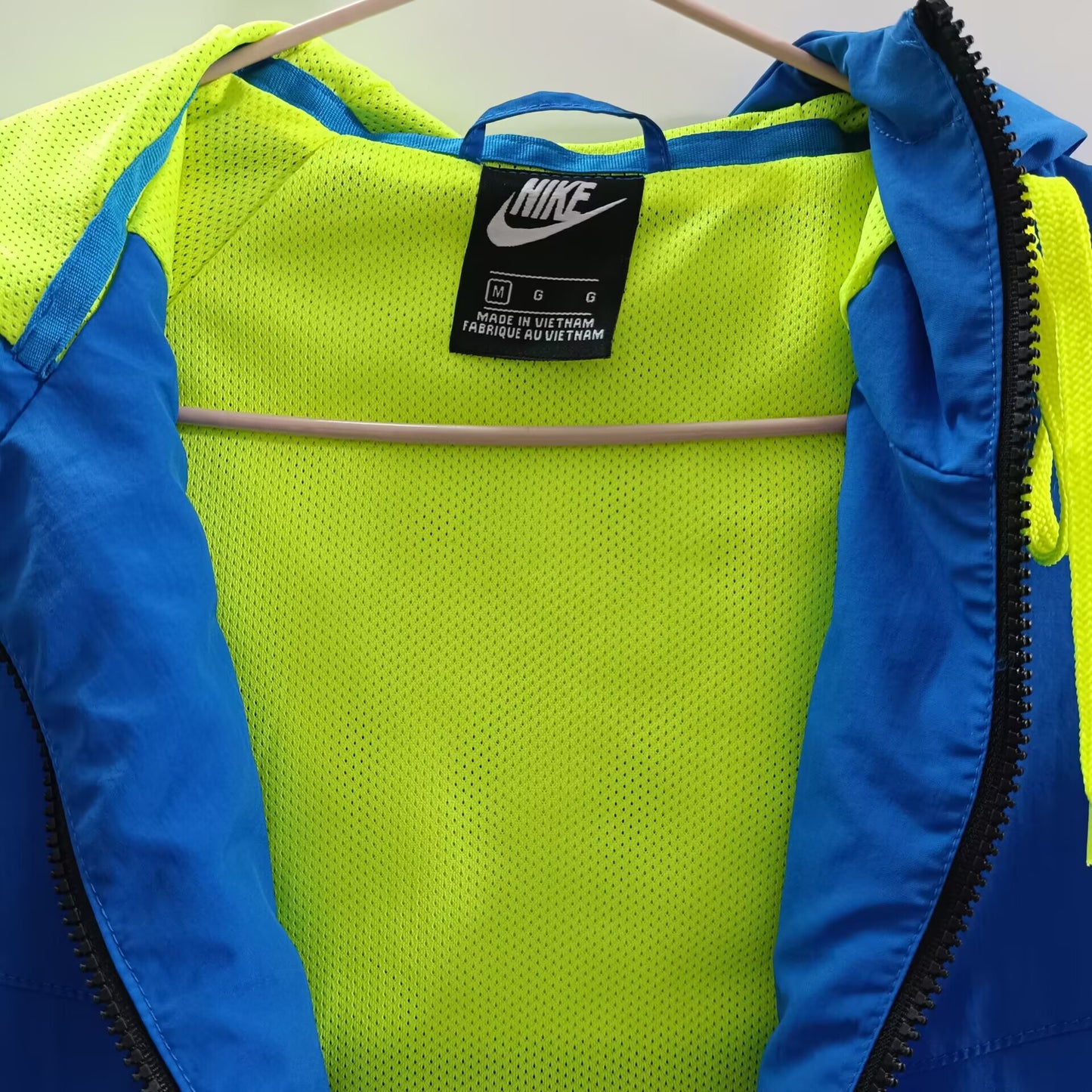 Windbreaker Windbreaker