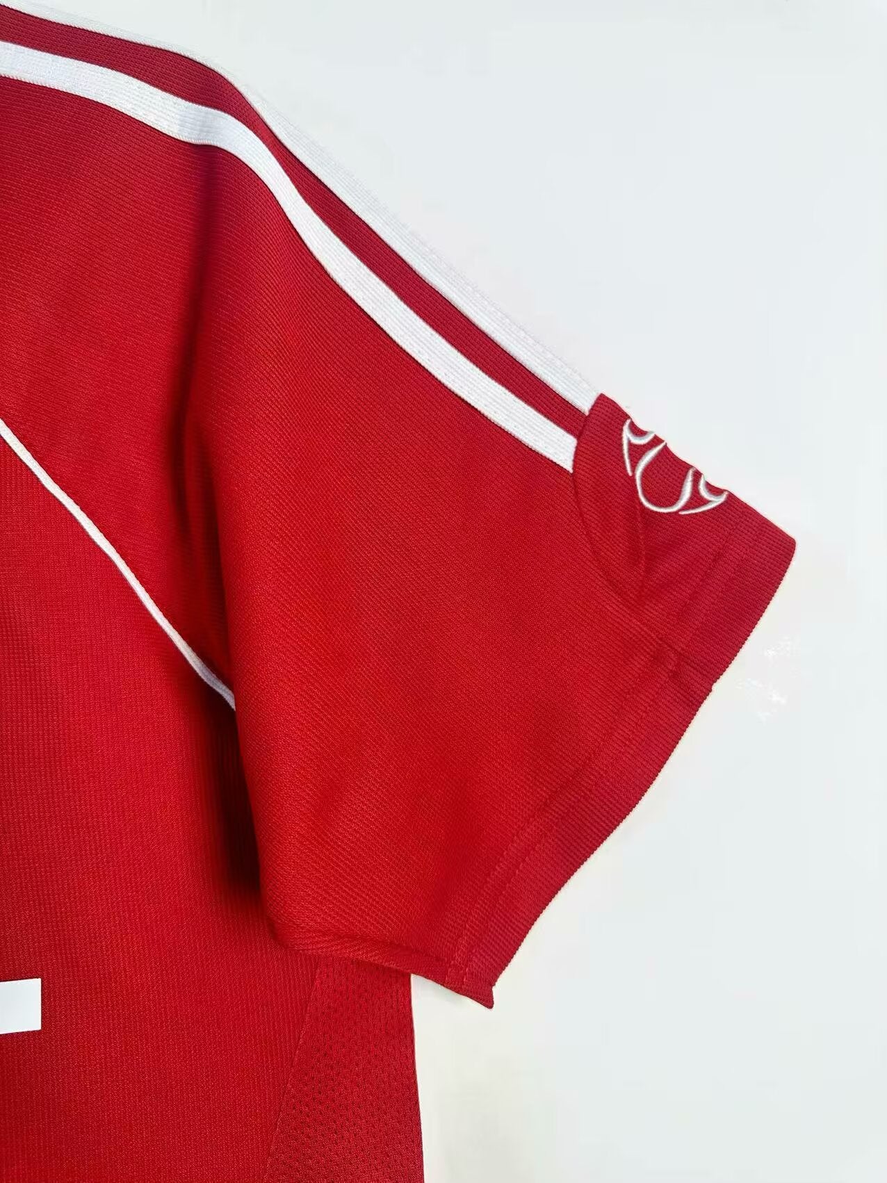 Retro Bayern Munich 2006/2007 Home Football Jersey