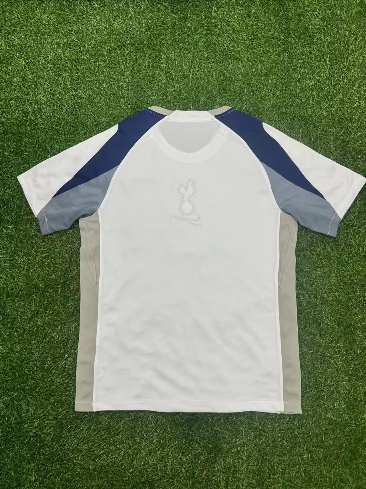Tottenham Hotspur 2025/2026 Home Fan Version Football Jersey