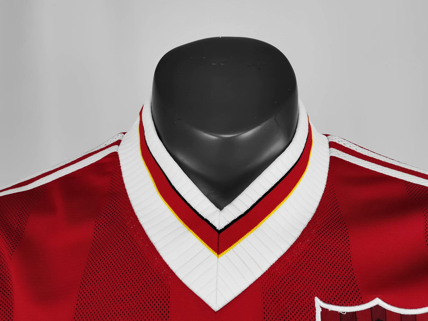 Retro Liverpool 1995 Home Football Jersey