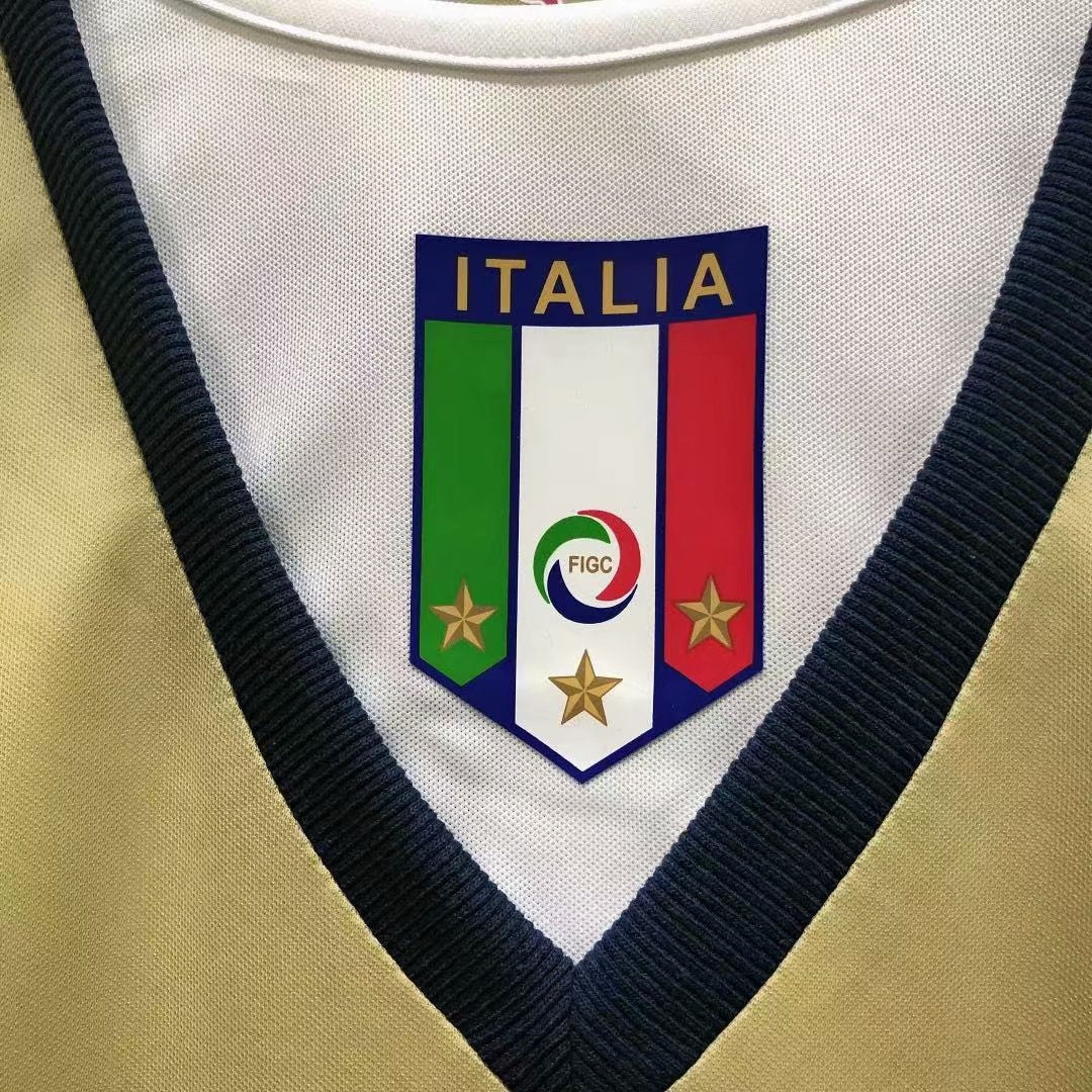 Retro Italy 2006 Goalkeeper Football Jersey