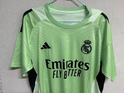 Real Madrid 2025/2026 Goalkeeper Fan Version Football Jersey