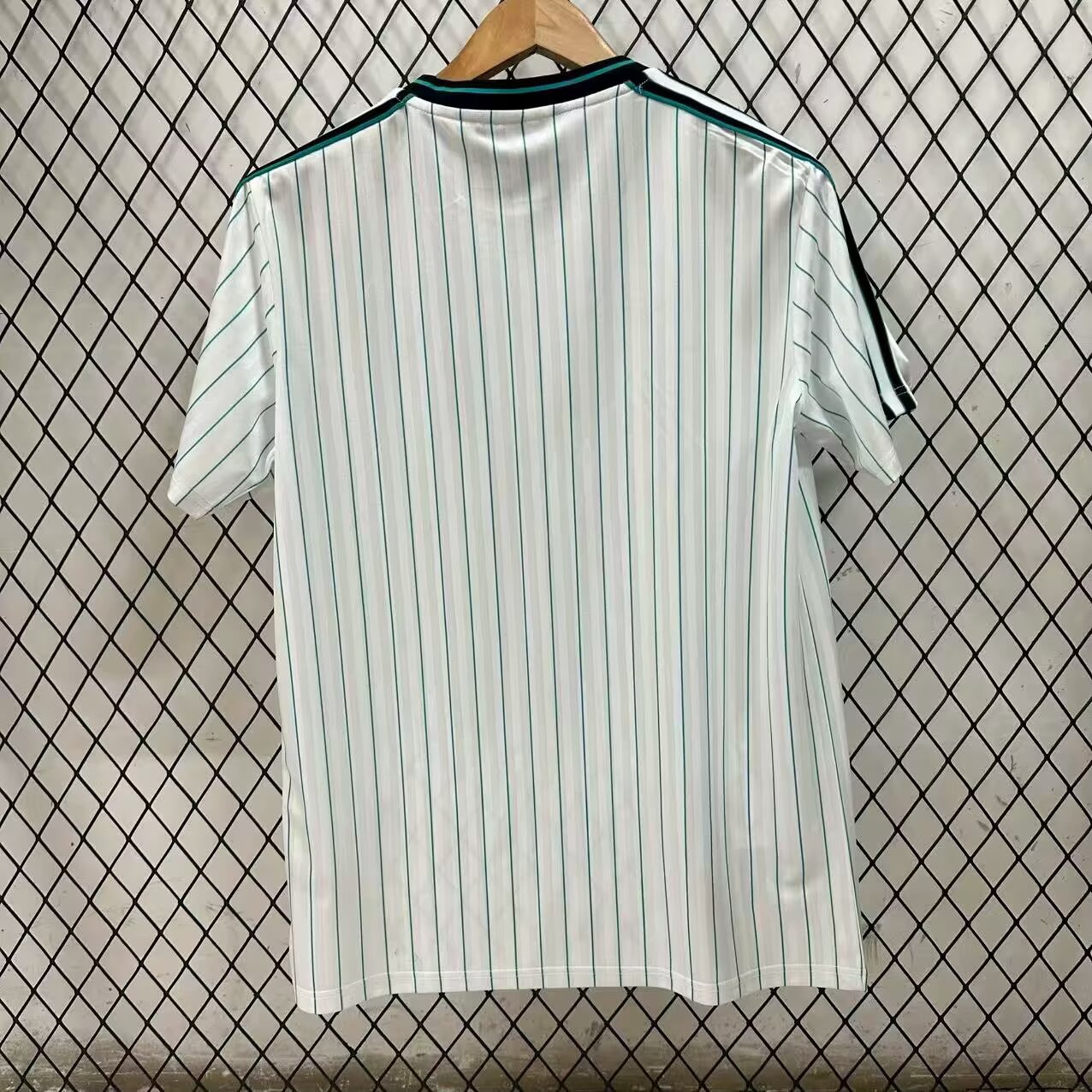 Retro Liverpool Special Edition 2025/2026 Fan Version Football Jersey