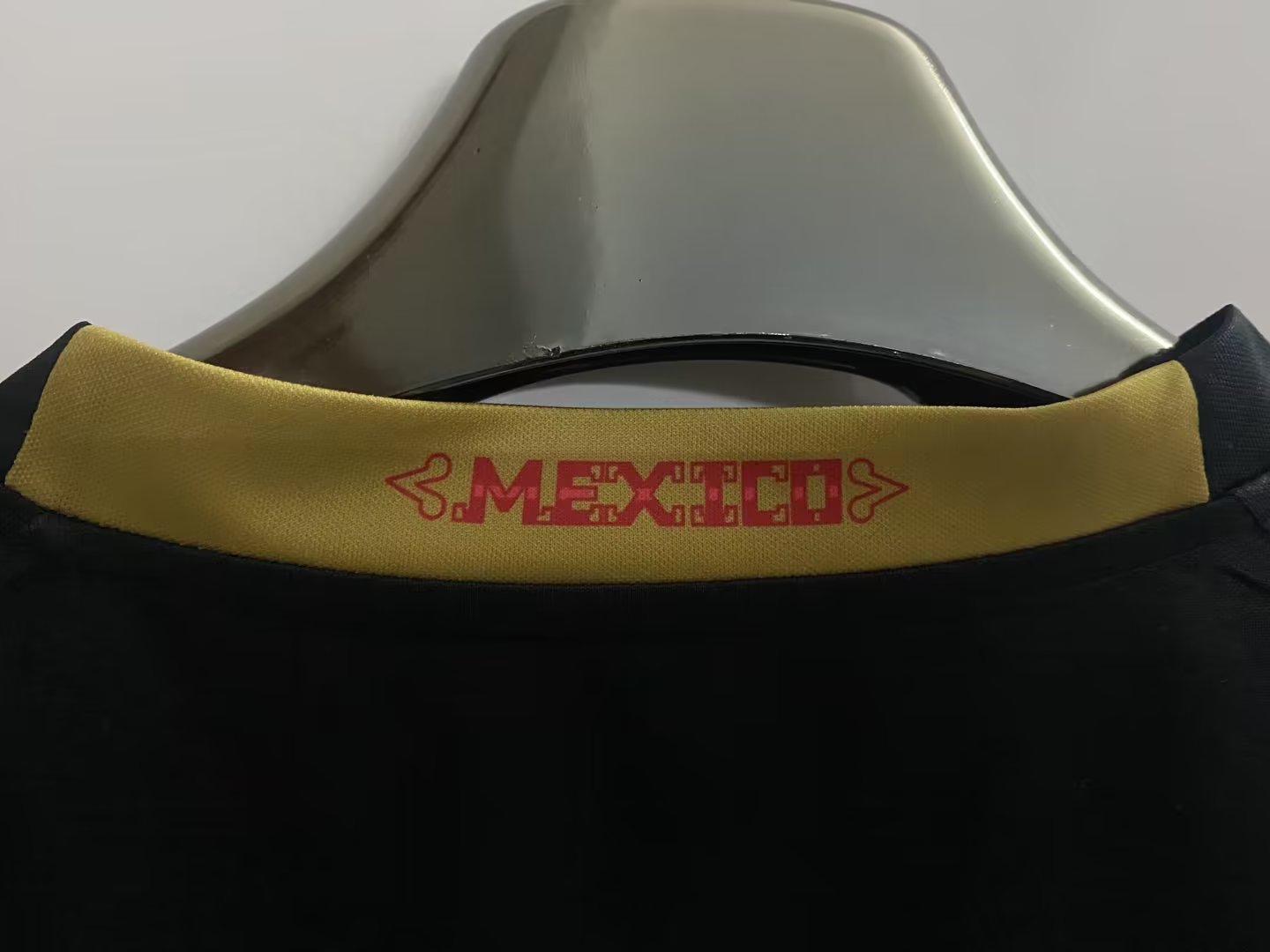 Retro Mexico 2011/2012 Away Football Jersey