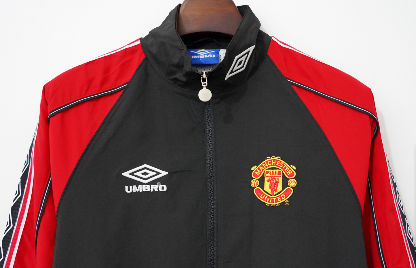 Retro Windbreaker 1995 Windbreaker