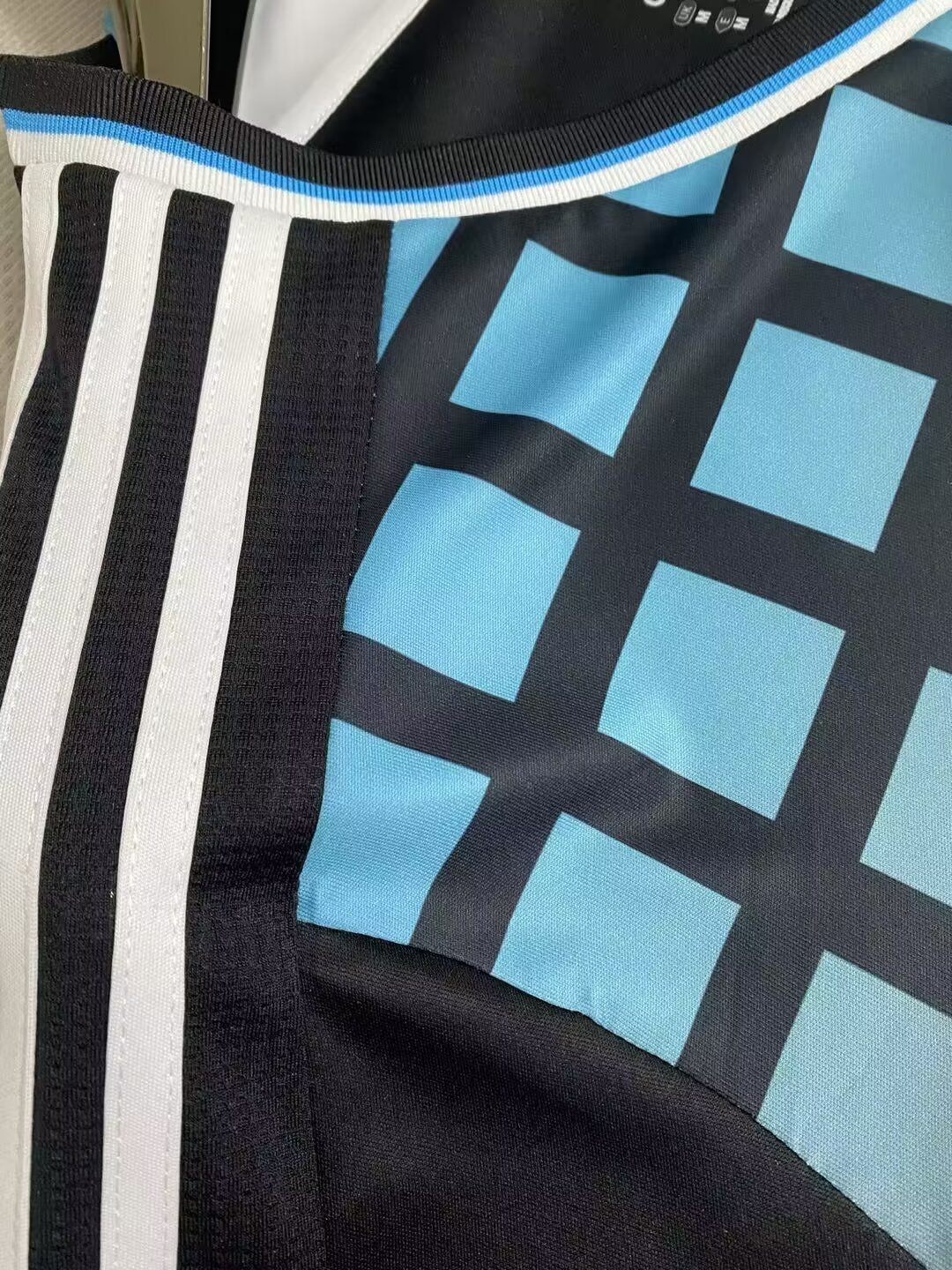 Retro Chelsea 2011/2012 Away Football Jersey