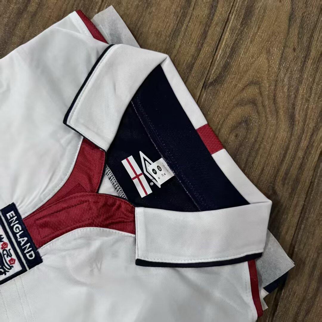 Retro England 2004/2005 Home Long Sleeve Fan Version Football Jersey
