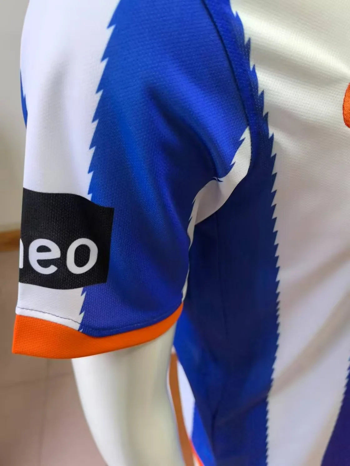 Retro Porto 2010/2011 Home Football Jersey