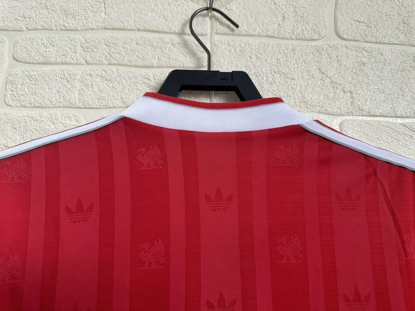 Retro Liverpool 1988/1989 Home Football Jersey