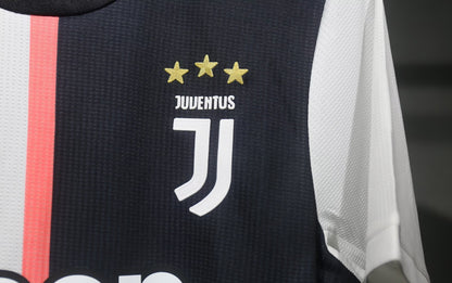 Retro Juventus 2019/2020 Home Player Version Football Jersey