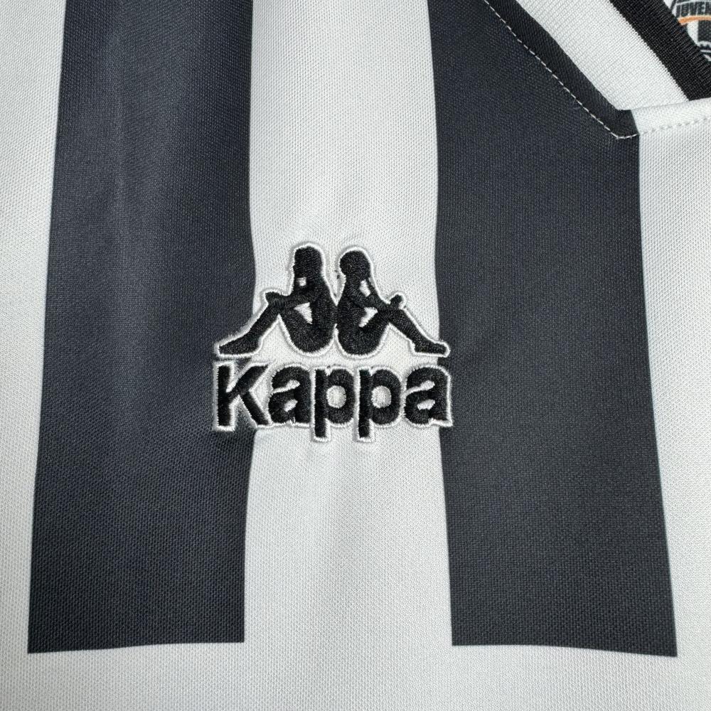 Retro Juventus 1995/1997 Home Football Jersey