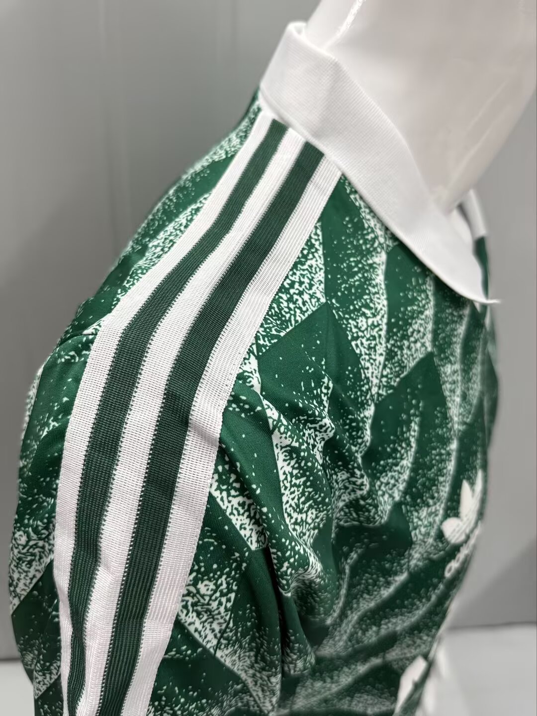 Hannover 96 1990/1991 Away Fan Version Football Jersey