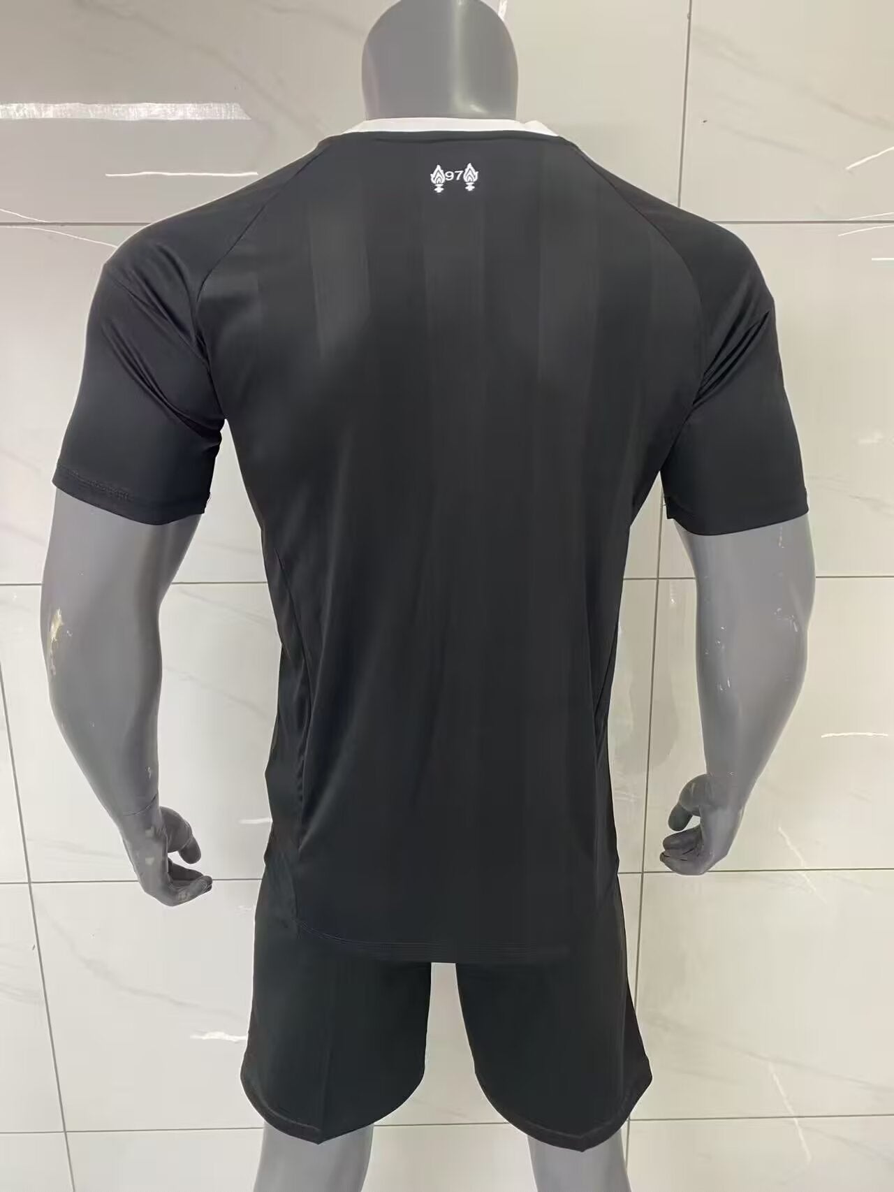 Liverpool 2025/2026 Goalkeeper Fan Version Football Jersey