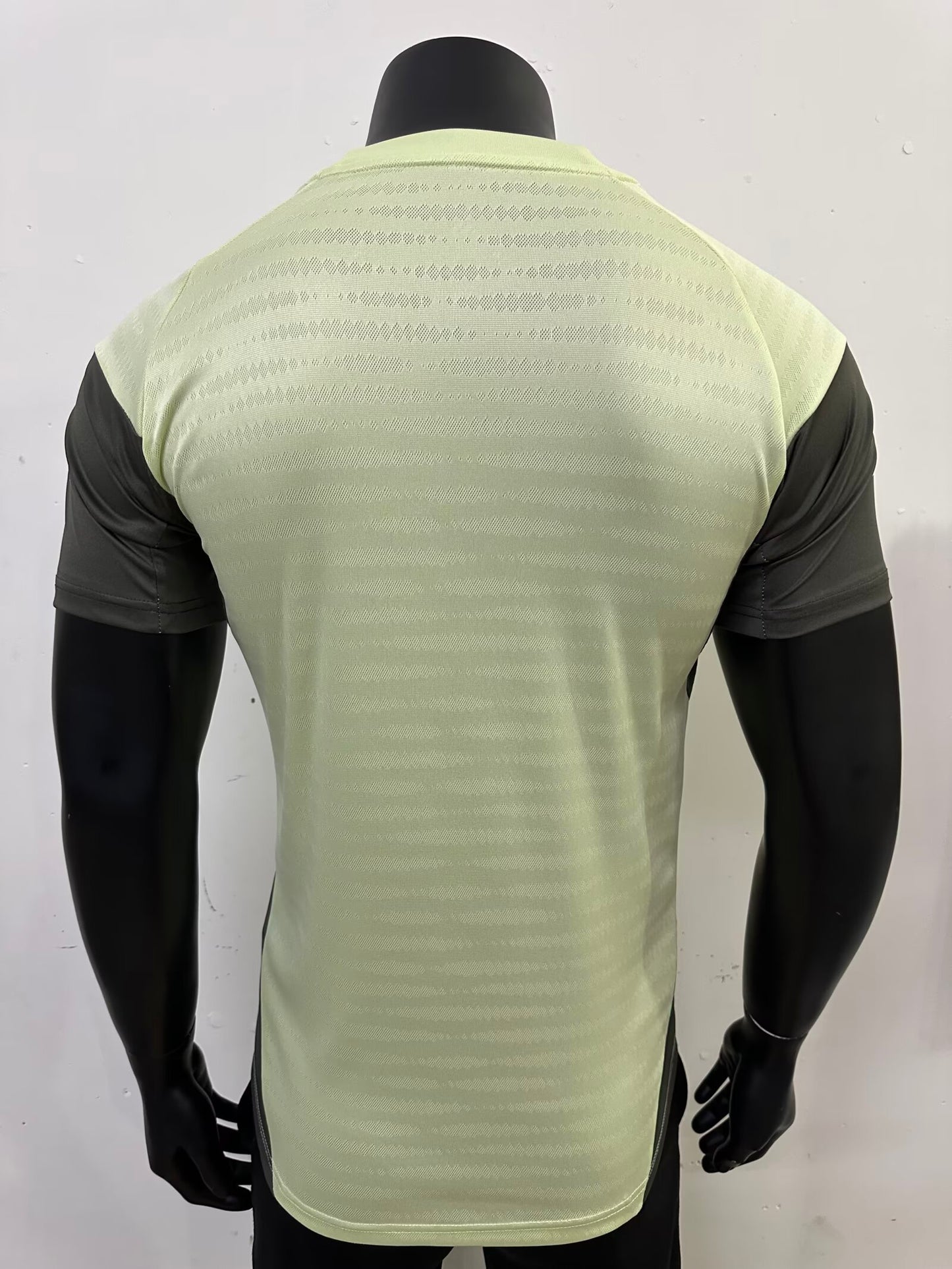 Real Madrid 2025/2026 Player Version Tracksuit